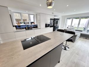 Kitchen- click for photo gallery